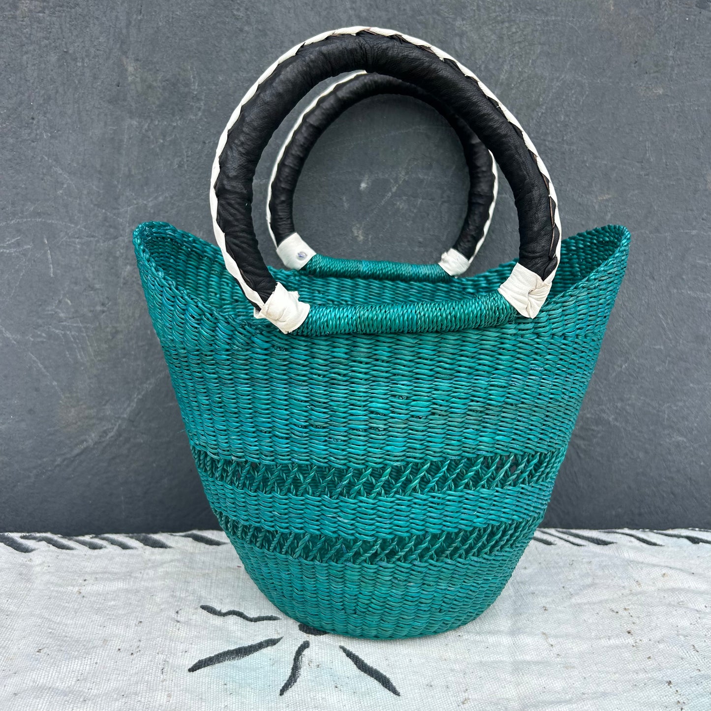 Small U-Shopper Bolga Basket - arabolgabaskets.com