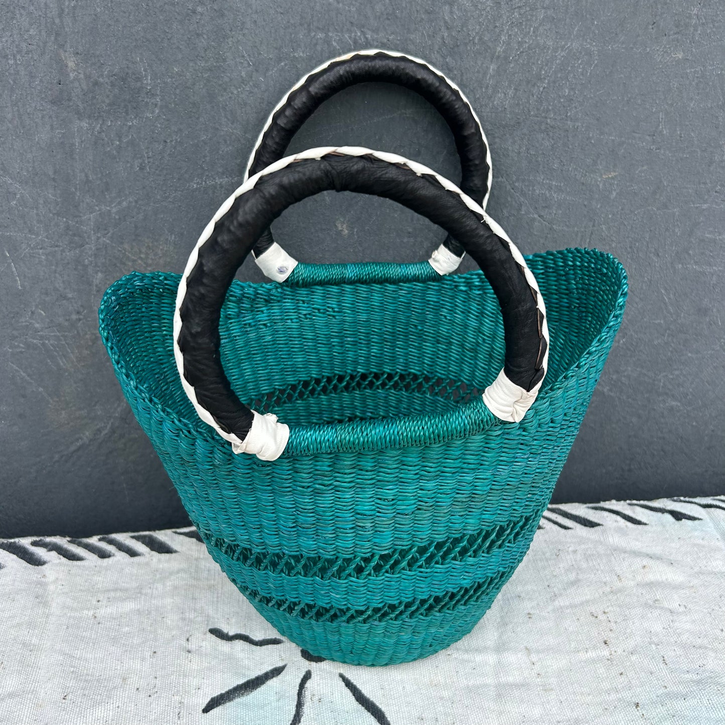 Small U-Shopper Bolga Basket - arabolgabaskets.com