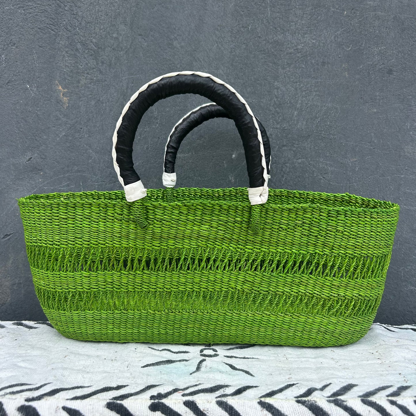 Handwoven Bolga Tote Basket/Picnic Basket/Shopping Basket - arabolgabaskets.com