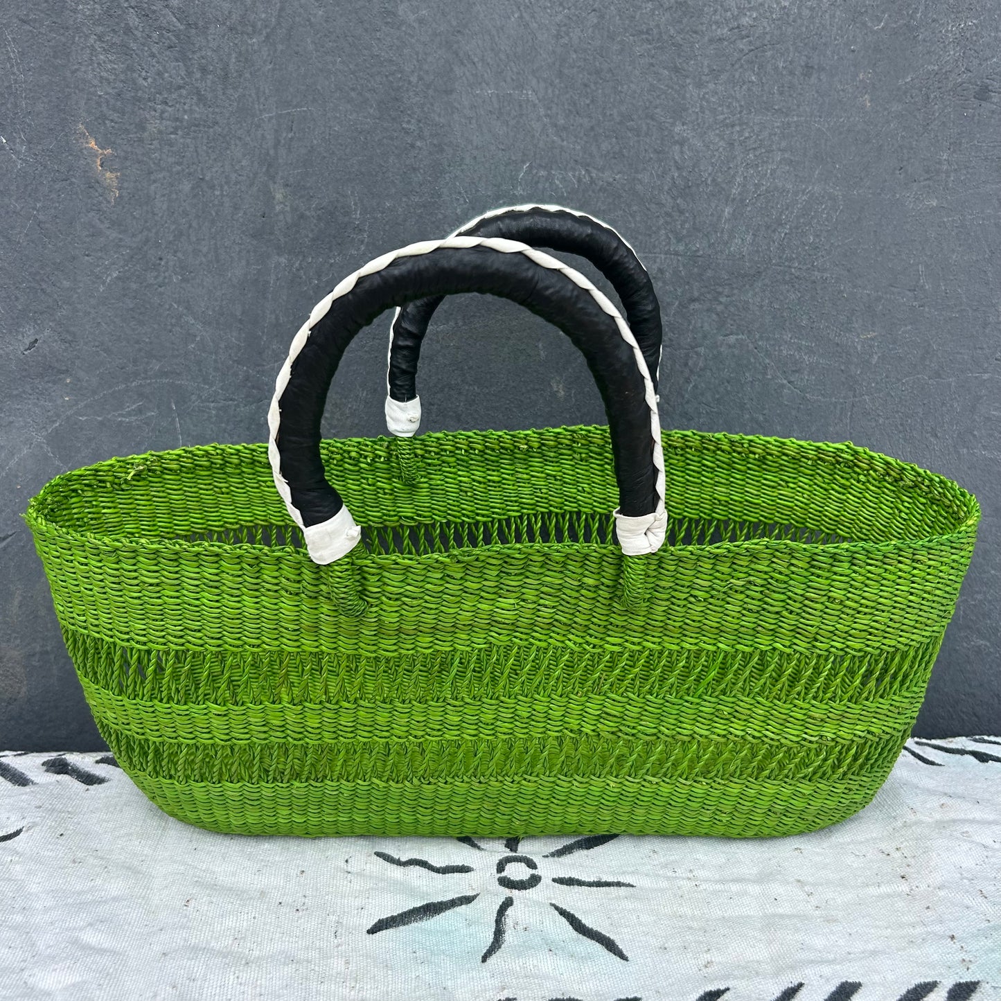 Handwoven Bolga Tote Basket/Picnic Basket/Shopping Basket - arabolgabaskets.com