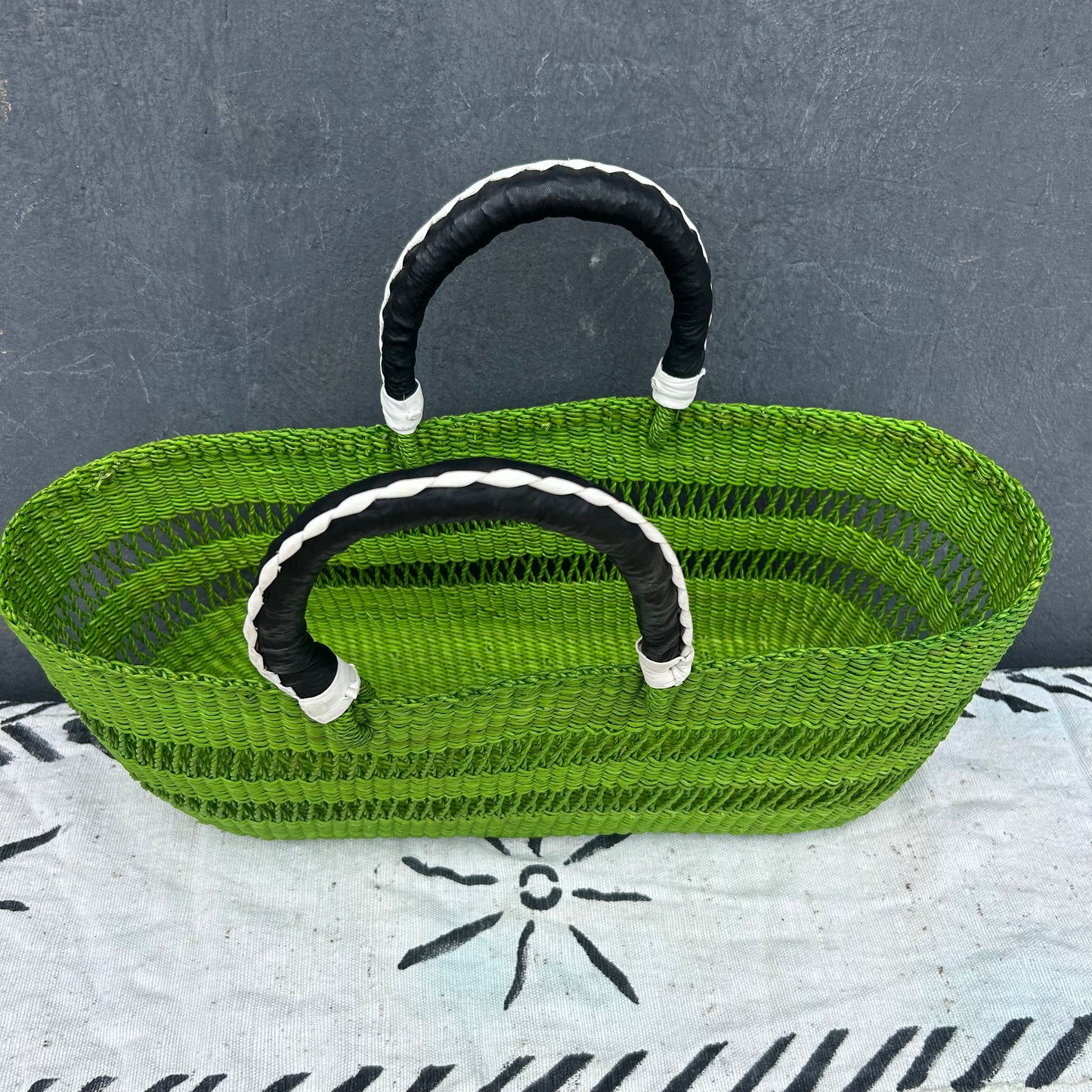 Handwoven Bolga Tote Basket/Picnic Basket/Shopping Basket - arabolgabaskets.com