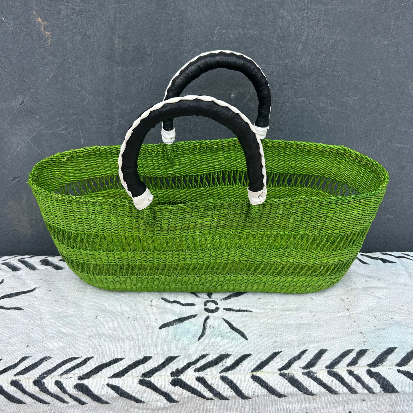 Handwoven Bolga Tote Basket/Picnic Basket/Shopping Basket - arabolgabaskets.com