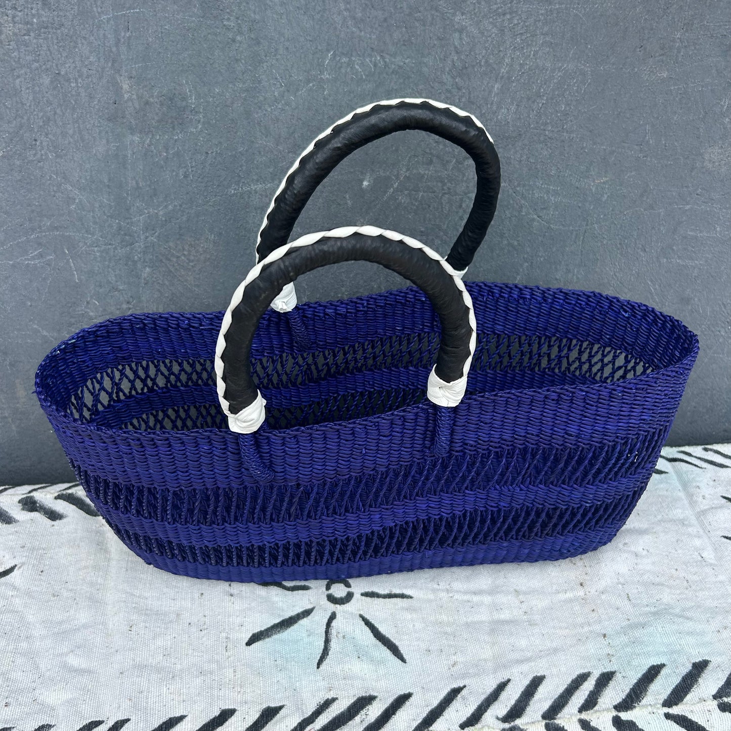Handwoven Bolga Tote Basket/Picnic Basket/Shopping Basket - arabolgabaskets.com