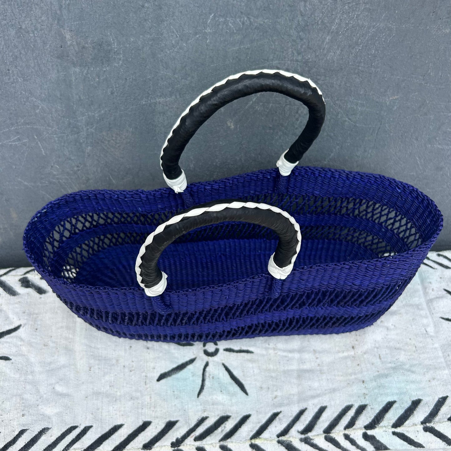 Handwoven Bolga Tote Basket/Picnic Basket/Shopping Basket - arabolgabaskets.com
