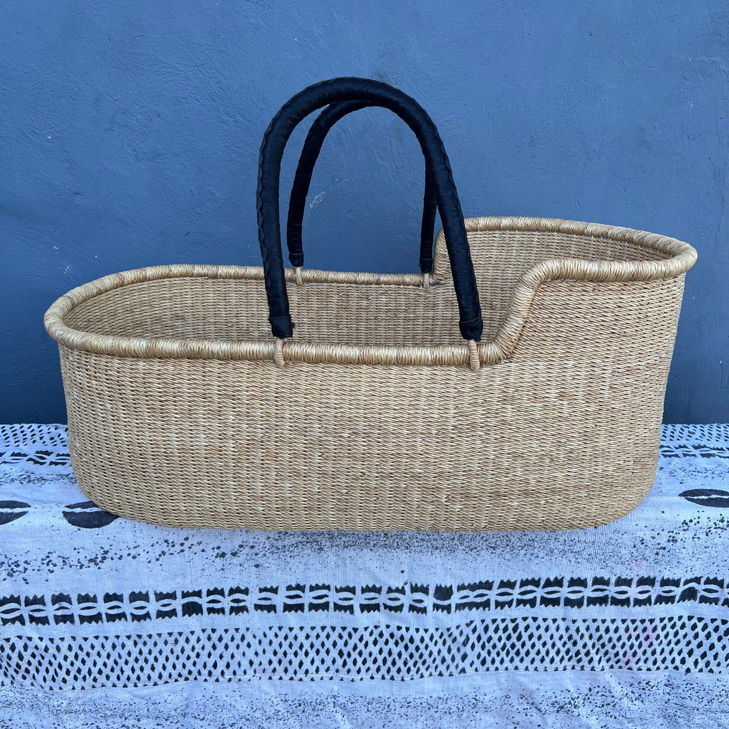 Bassinet/ Babies Cot/Bolga Moses Basket