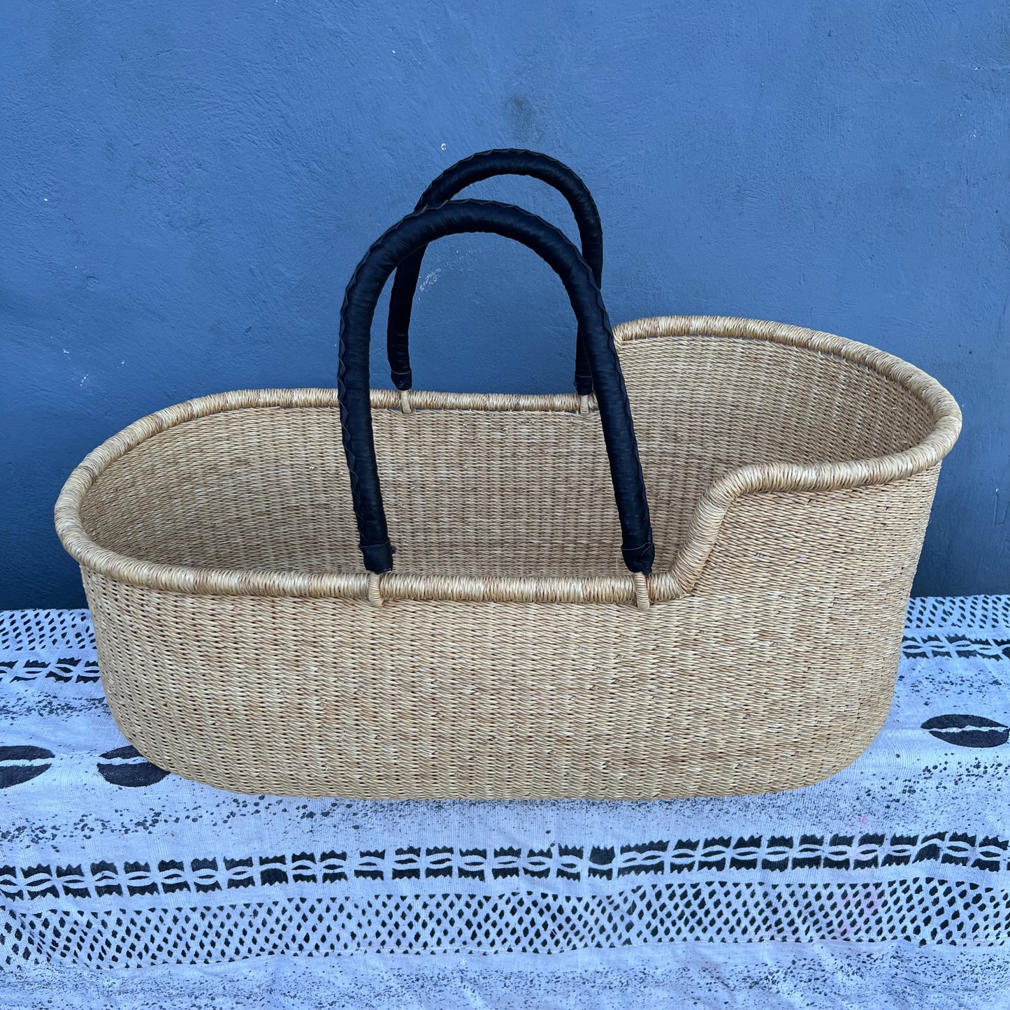 Bassinet/ Babies Cot/Bolga Moses Basket