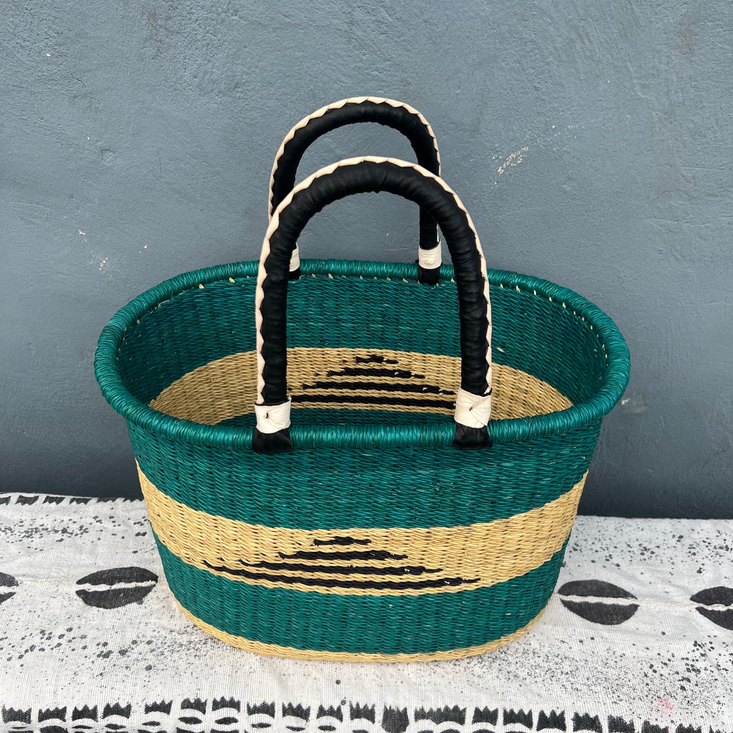 Single Weave Oval Shopper Bolga Basket - arabolgabaskets.com