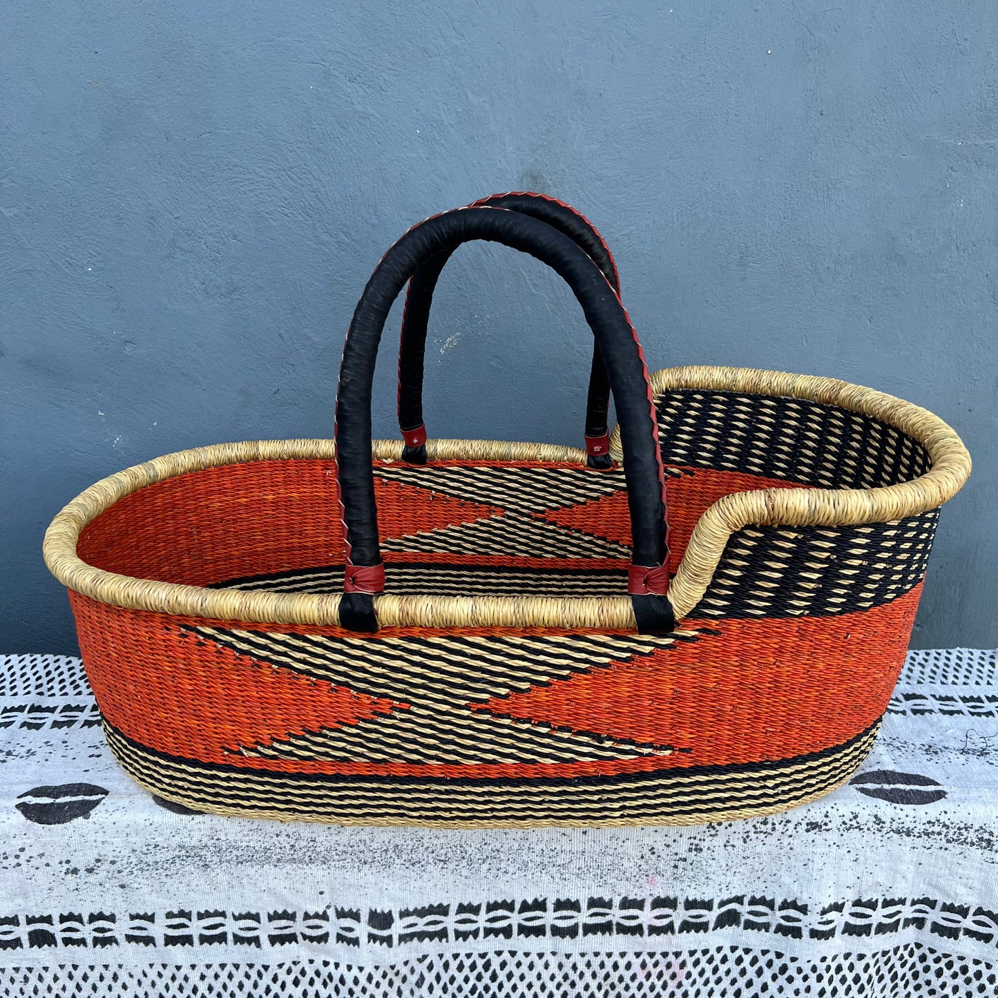 Bassinet/ Babies Cot/Bolga Moses Basket