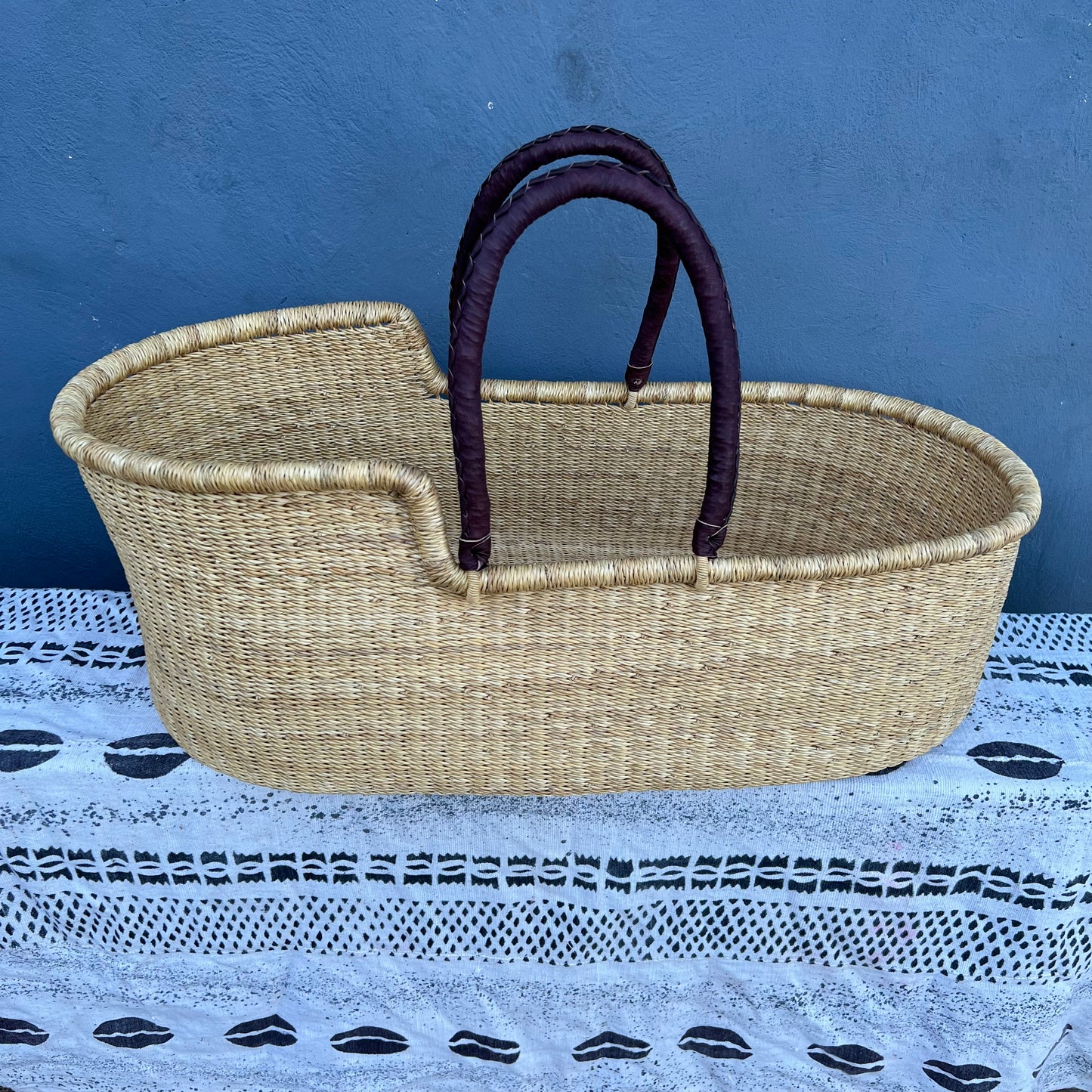Bassinet/ Babies Cot/Bolga Moses Basket - arabolgabaskets.com