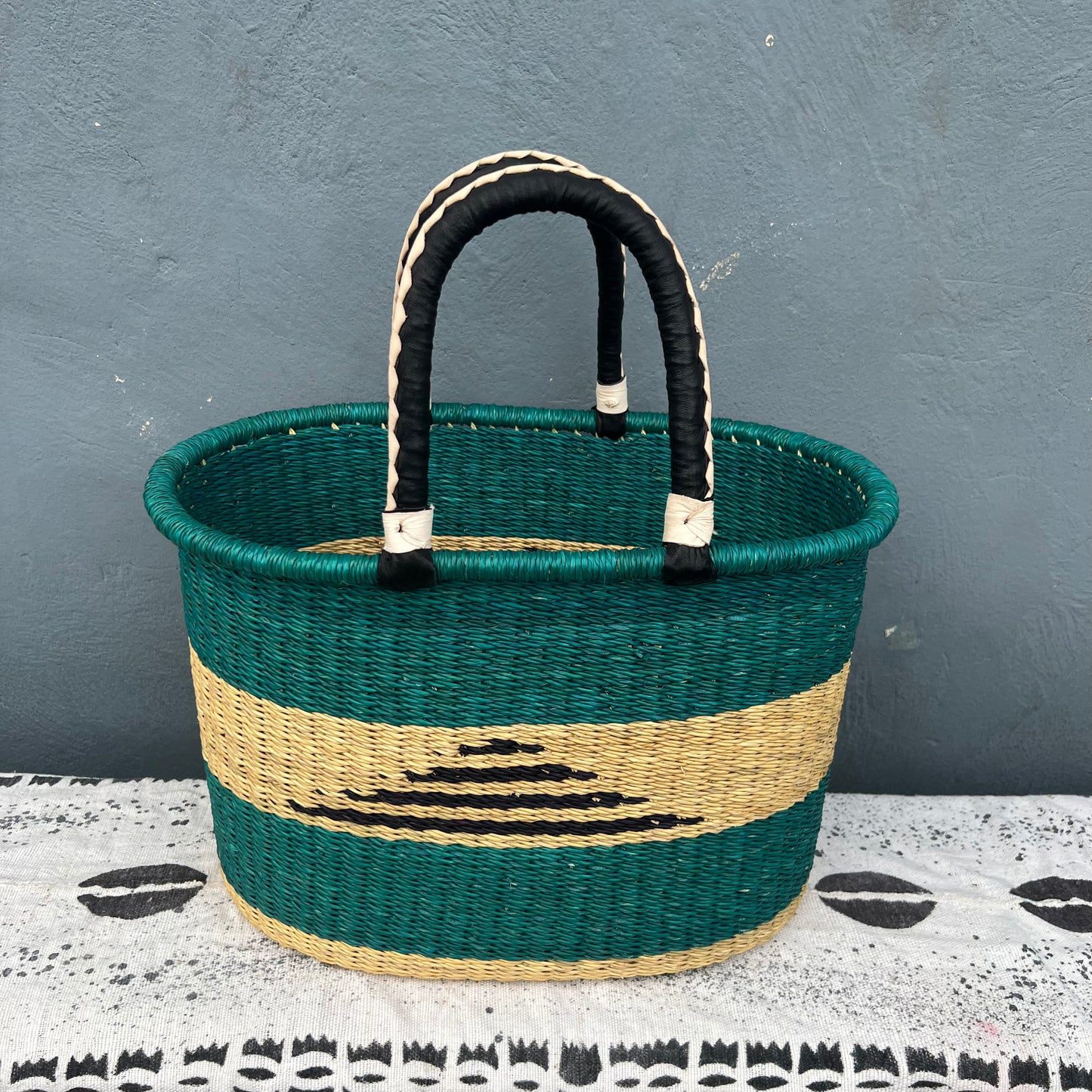 Single Weave Oval Shopper Bolga Basket - arabolgabaskets.com
