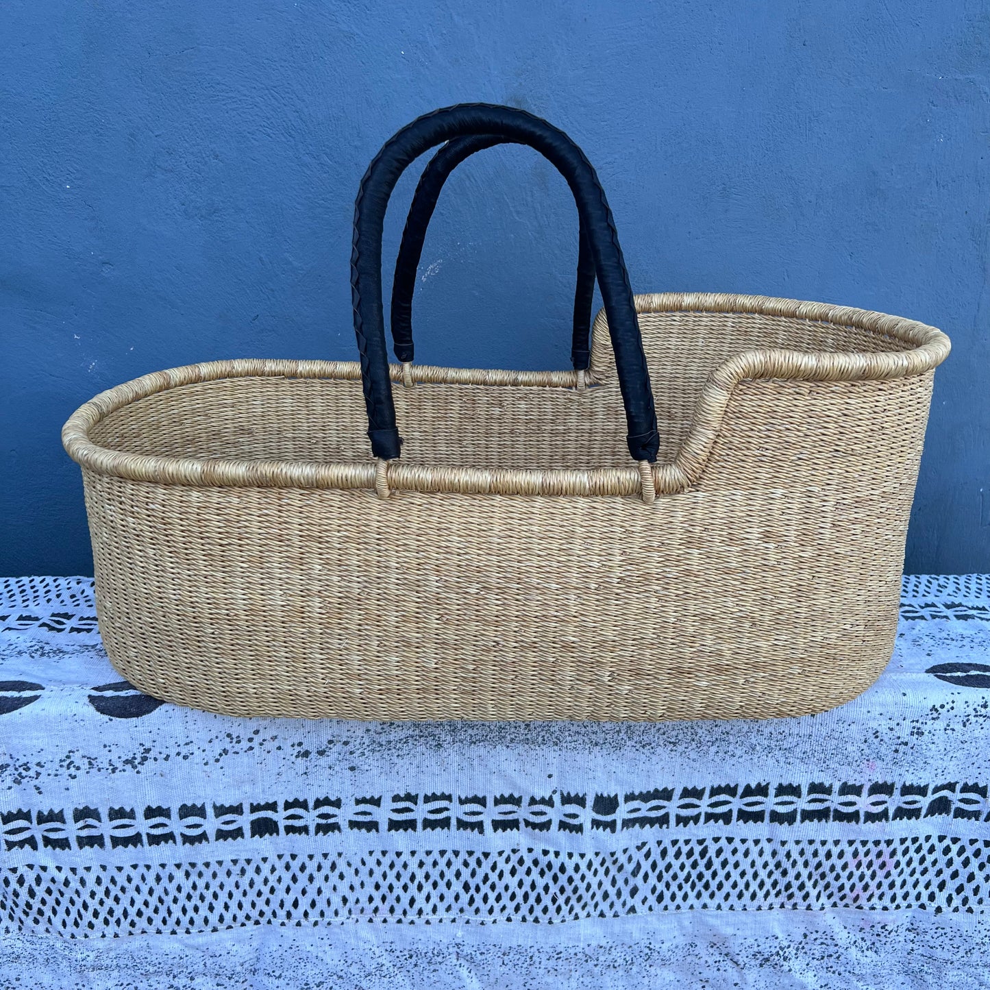Bassinet/ Babies Cot/Bolga Moses Basket