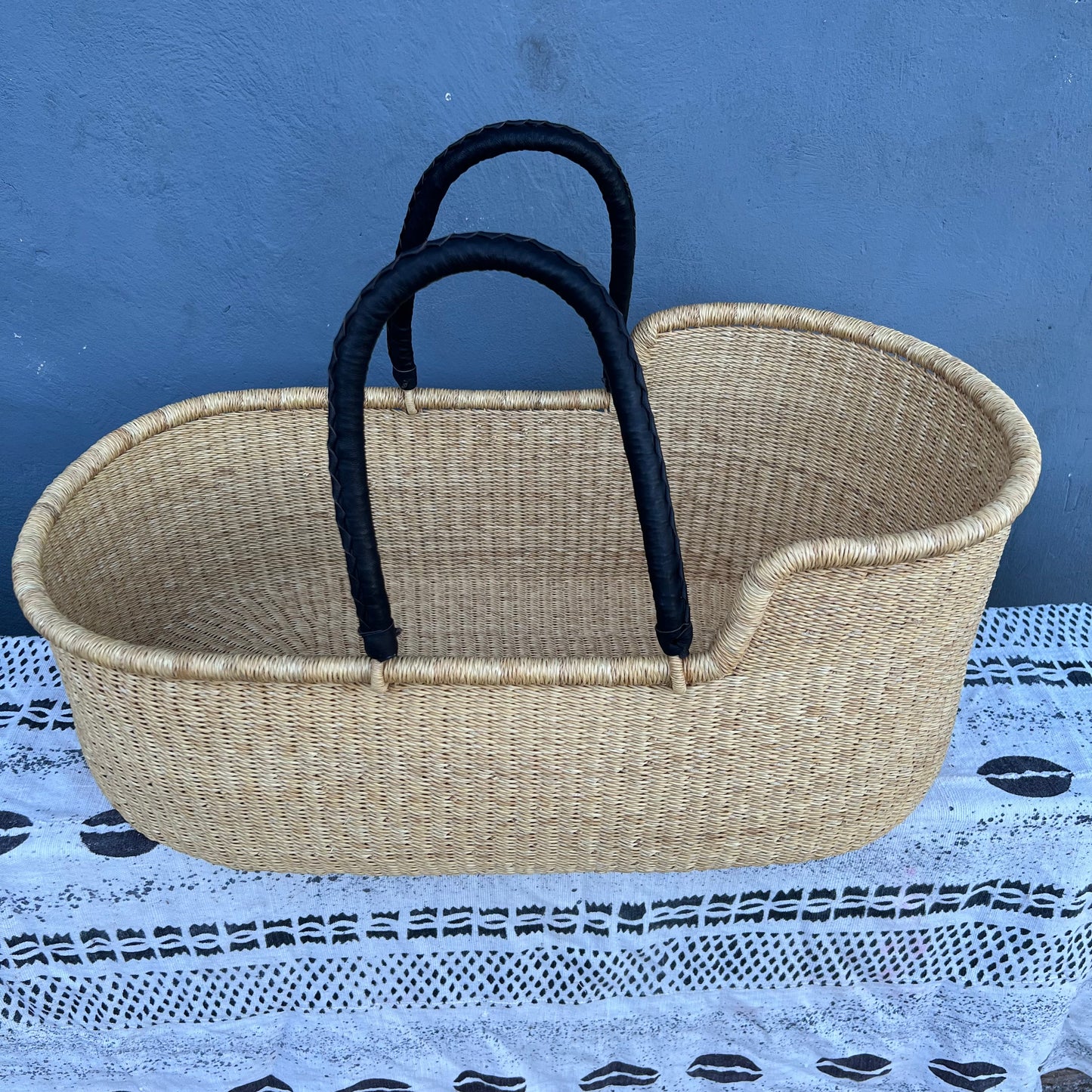 Bassinet/ Babies Cot/Bolga Moses Basket