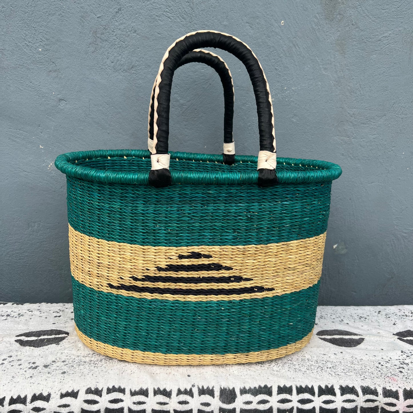 Single Weave Oval Shopper Bolga Basket - arabolgabaskets.com