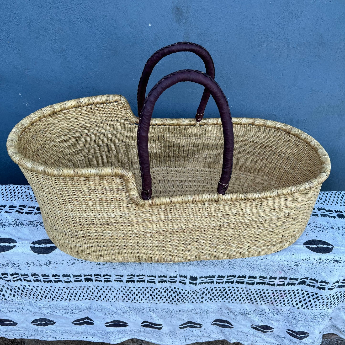 Bassinet/ Babies Cot/Bolga Moses Basket - arabolgabaskets.com