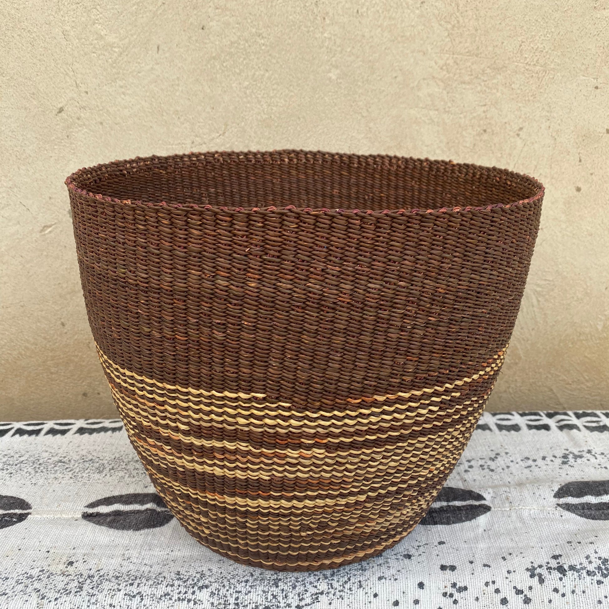 Handwoven Bolga Planter Basket - arabolgabaskets.com