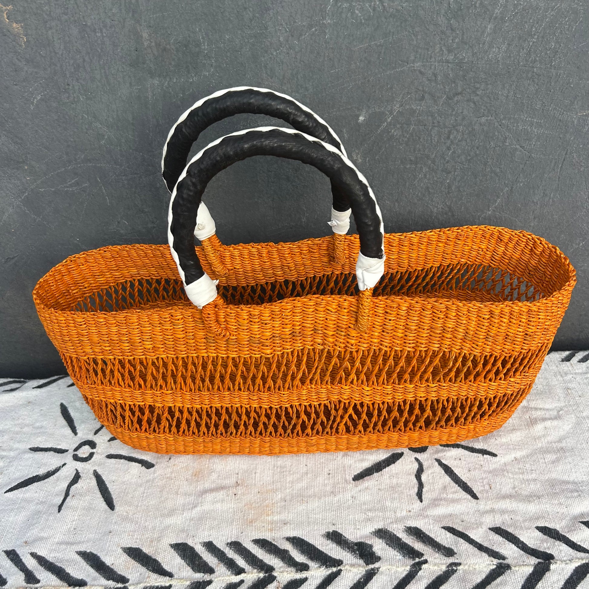 Handwoven Bolga Tote Basket/Picnic Basket/Shopping Basket - arabolgabaskets.com