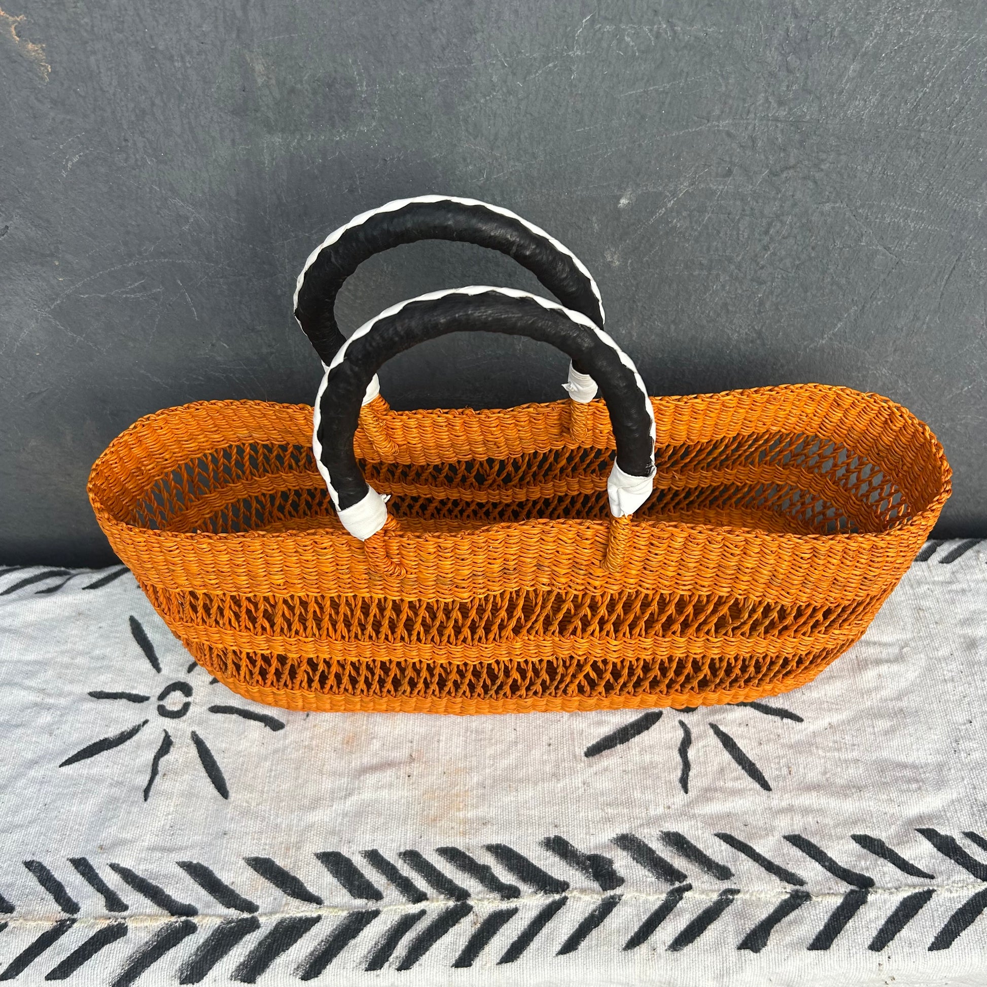 Handwoven Bolga Tote Basket/Picnic Basket/Shopping Basket - arabolgabaskets.com