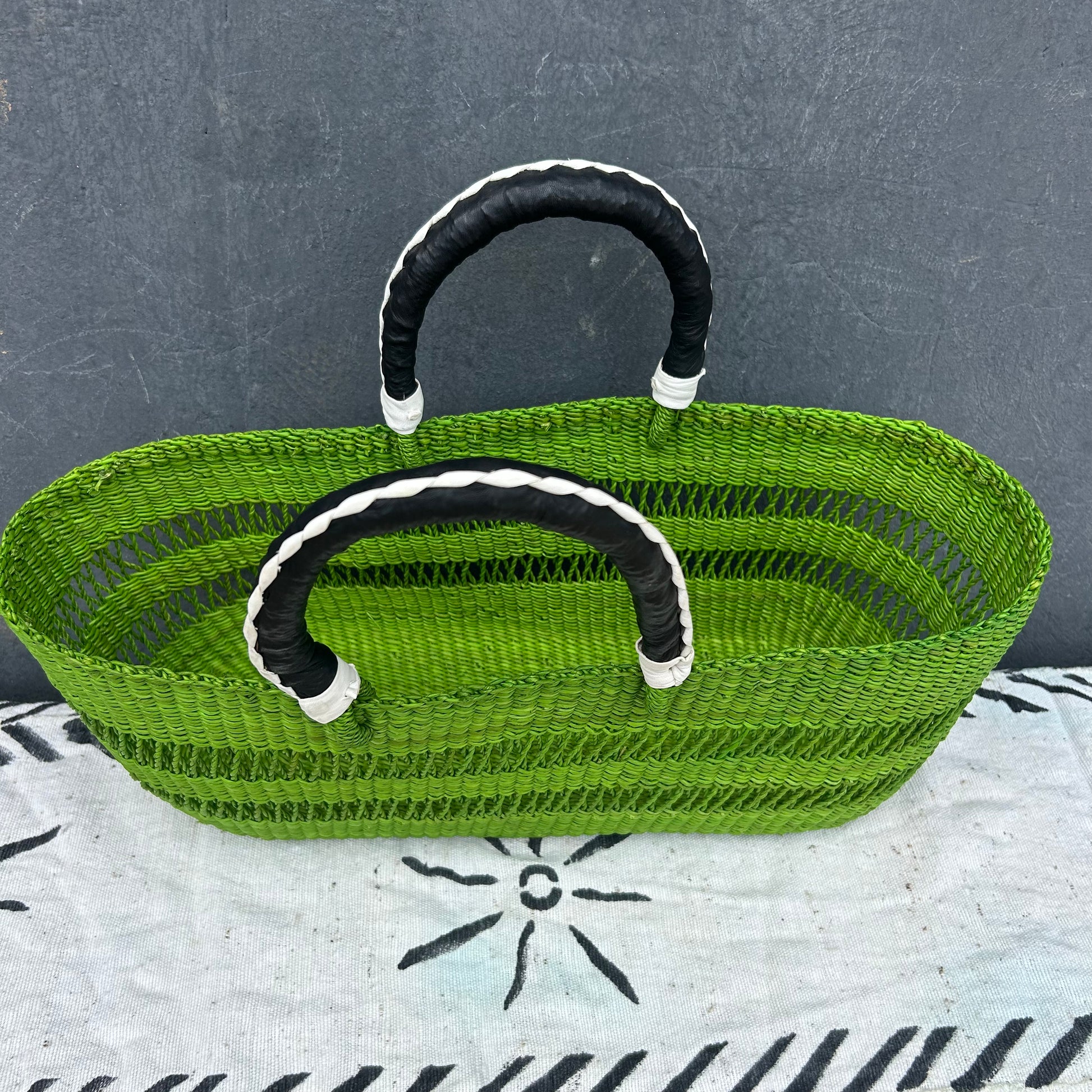 Handwoven Bolga Tote Basket/Picnic Basket/Shopping Basket - arabolgabaskets.com