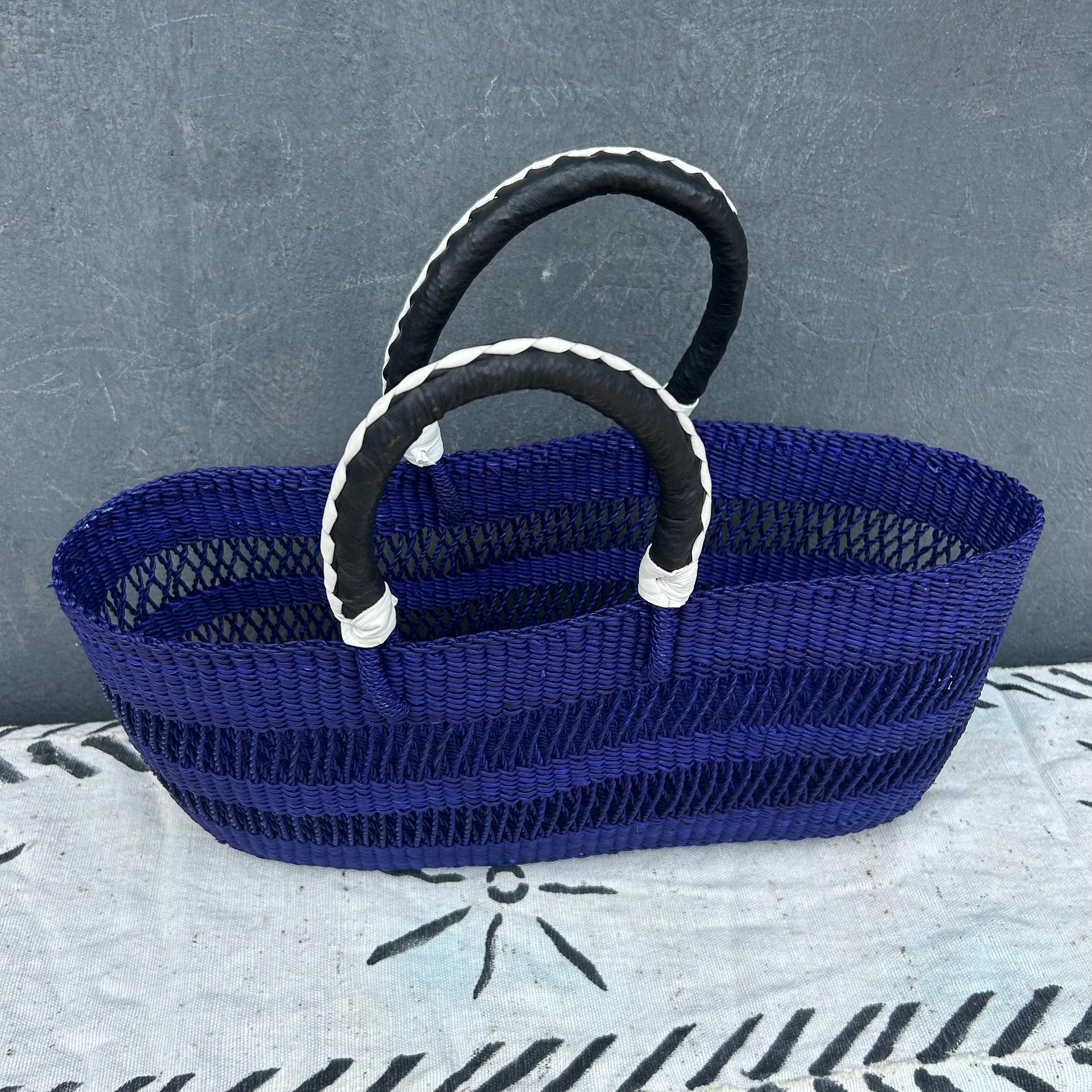 Handwoven Bolga Tote Basket/Picnic Basket/Shopping Basket - arabolgabaskets.com