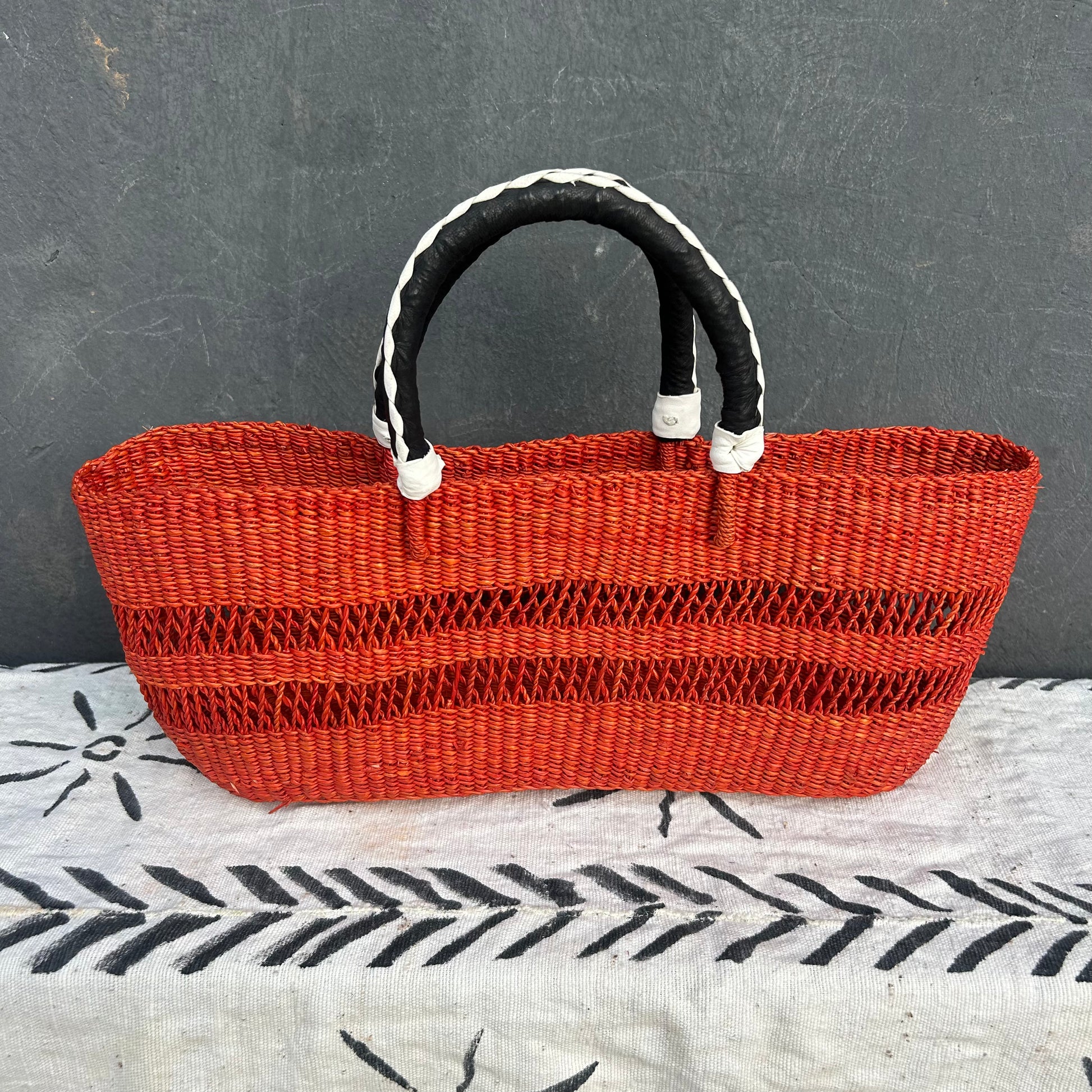 Handwoven Bolga Tote Basket/Picnic Basket/Shopping Basket - arabolgabaskets.com