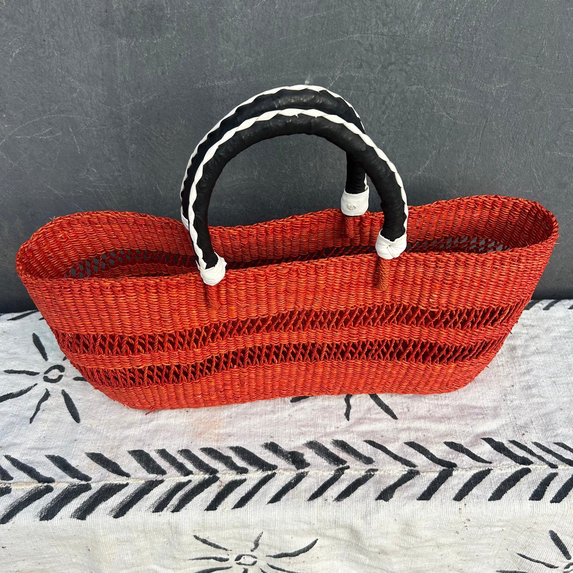 Handwoven Bolga Tote Basket/Picnic Basket/Shopping Basket - arabolgabaskets.com