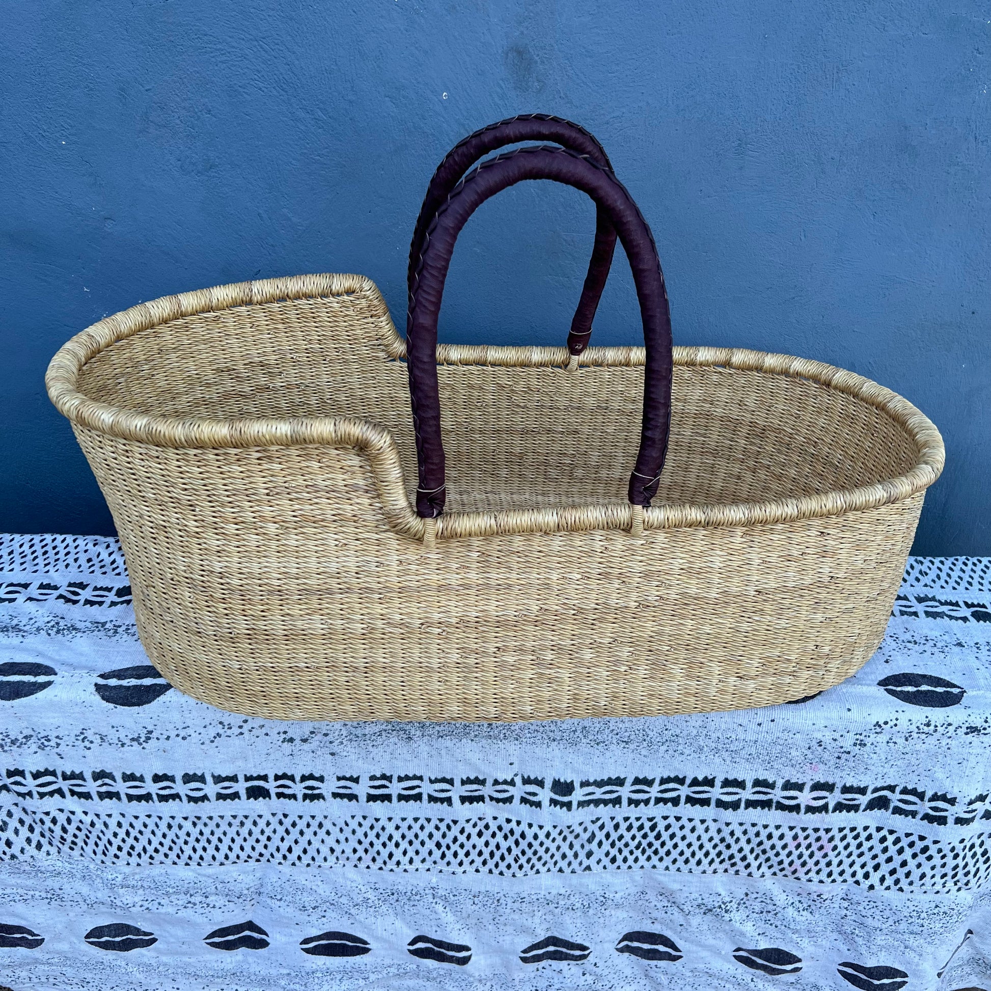 Bassinet/ Babies Cot/Bolga Moses Basket - arabolgabaskets.com