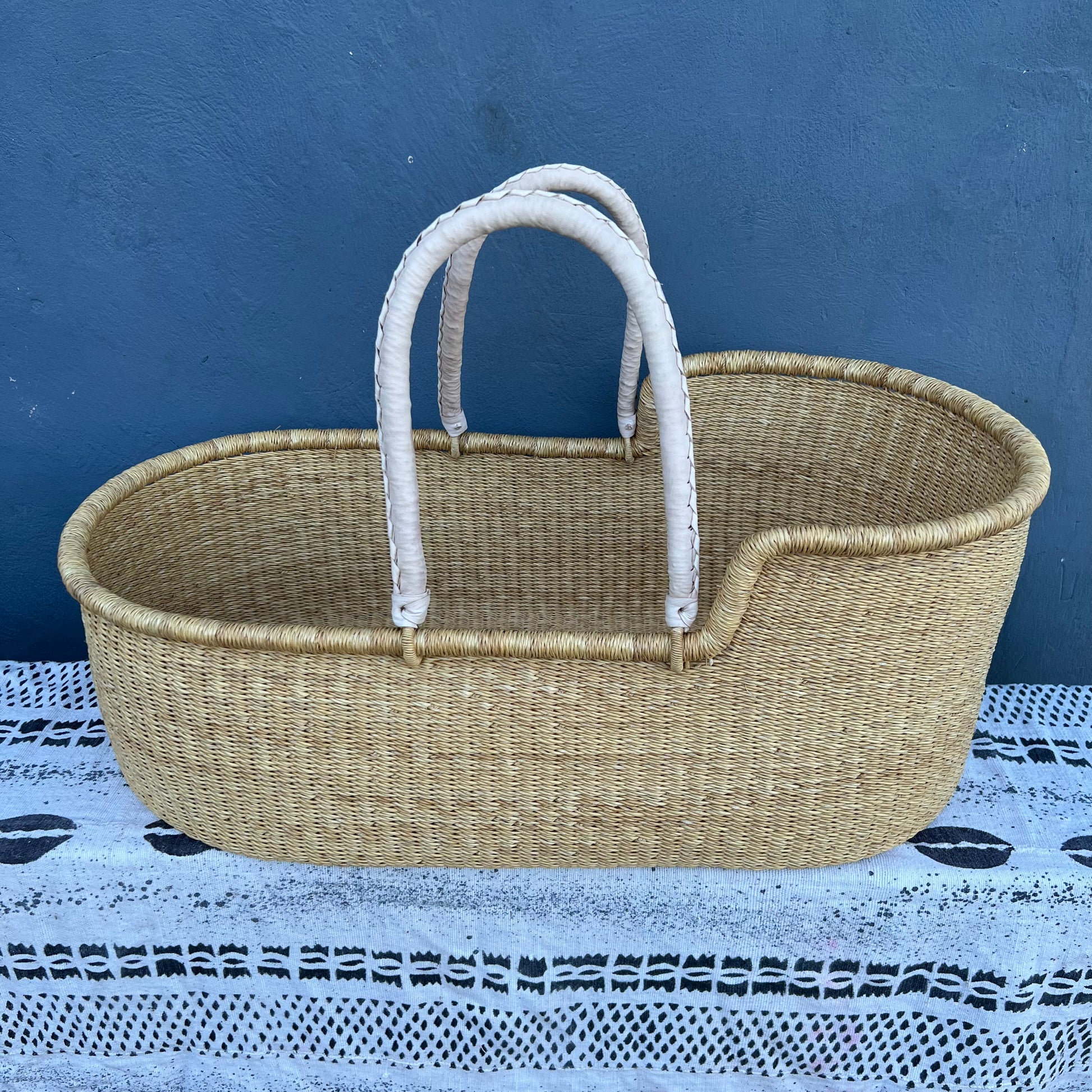 Baby Bassinet/ Babies Cot/Bolga Moses Basket - arabolgabaskets.com