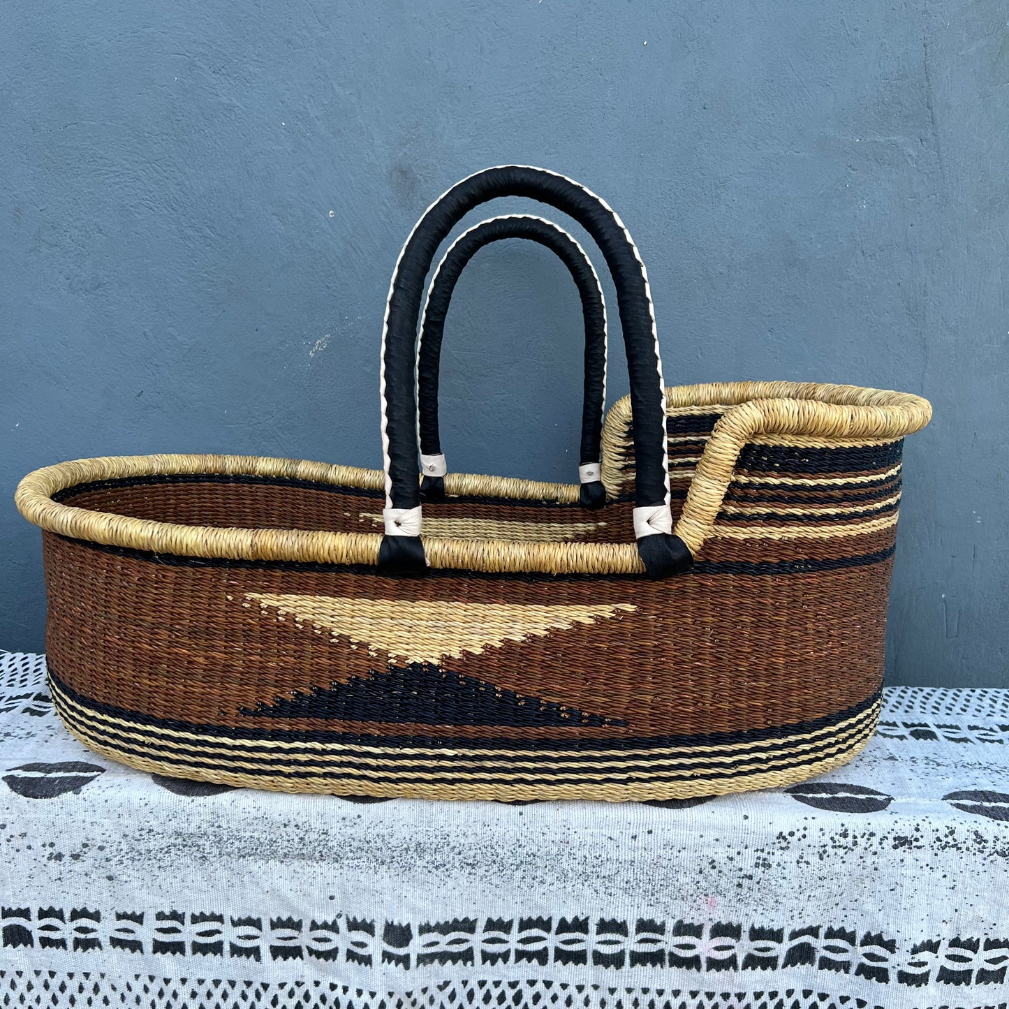 Bassinet/ Babies Cot/Bolga Moses Basket