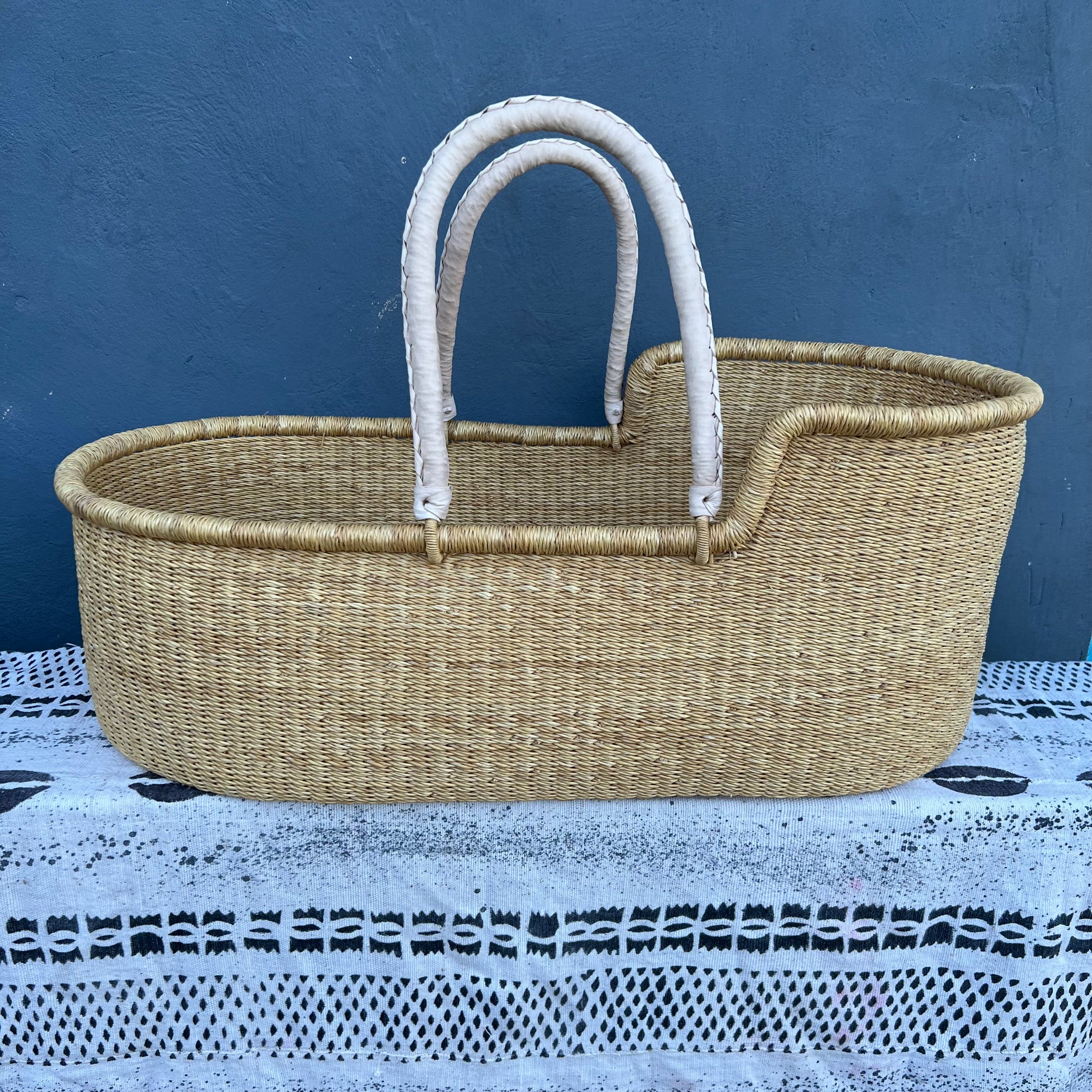 Baby Bassinet/ Babies Cot/Bolga Moses Basket - arabolgabaskets.com