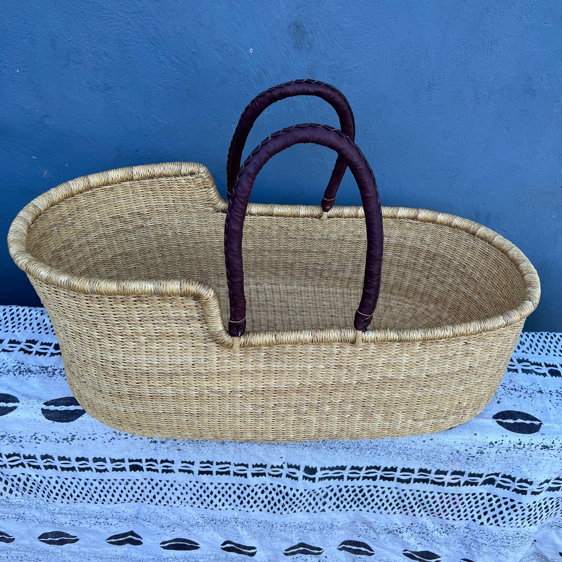 Bassinet/ Babies Cot/Bolga Moses Basket - arabolgabaskets.com