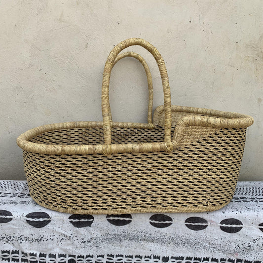 Bassinet/Babies Cot/ Bolga Moses Basket - arabolgabaskets.com