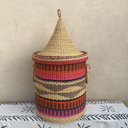 Lidded Bolga Laundry Basket - arabolgabaskets.com